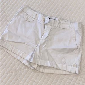 White Mid - Rise Shorts Size 6